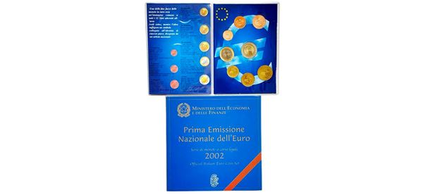 Monaco 2001 e Italia 2002 – 2 folder con monetazione in Euro FdC emessa dal Principato di Monaco (2001) e dall’Italia (2002).