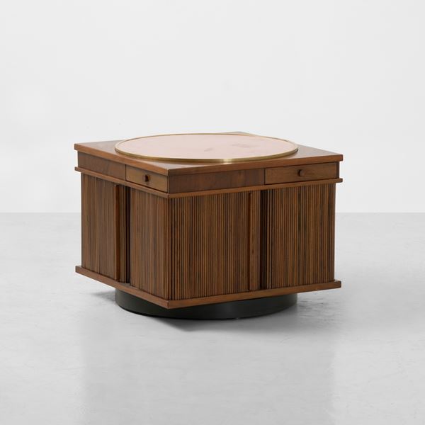 Mobile bar girevole mod. 831