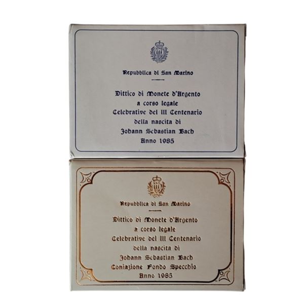 San Marino 1985: 2 dittici celebrativi del III centenario della nascita di Johan Sebastian Bach, contenente quattro monete, di cui 2 FdC e 2 Fondo Specchio in argento (2 X 500 + 2 X 1.000 Lire).
