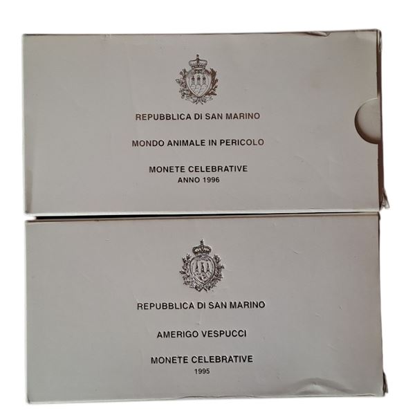 San Marino 1995-1996: due cofanetti contenenti 4 monete Fondo Specchio (proof) in argento.