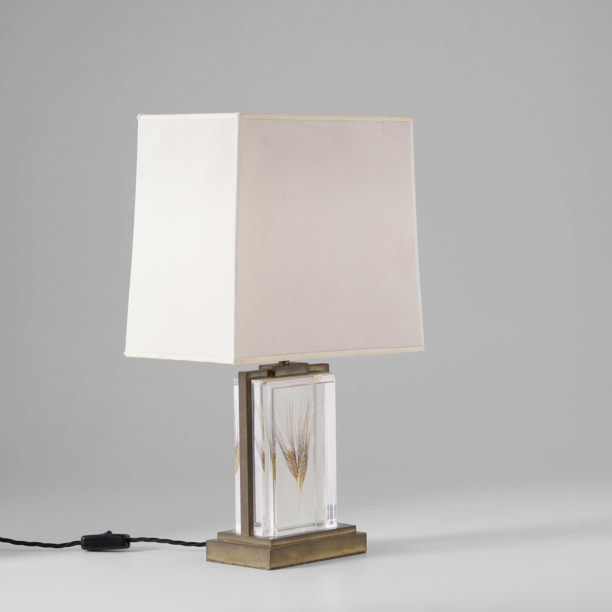 Romeo Rega - Lampada da tavolo in ottone e plexiglas