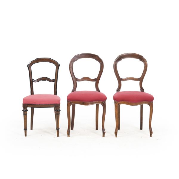 Coppia di sedie e una diversa. Fine XIX secolo