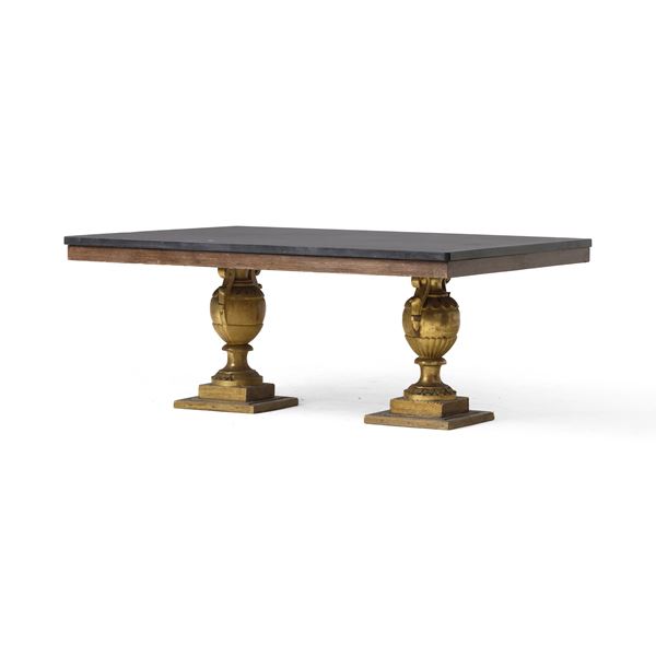 Tavolino con elementi in legno dorato e piano in ardesia, XX secolo