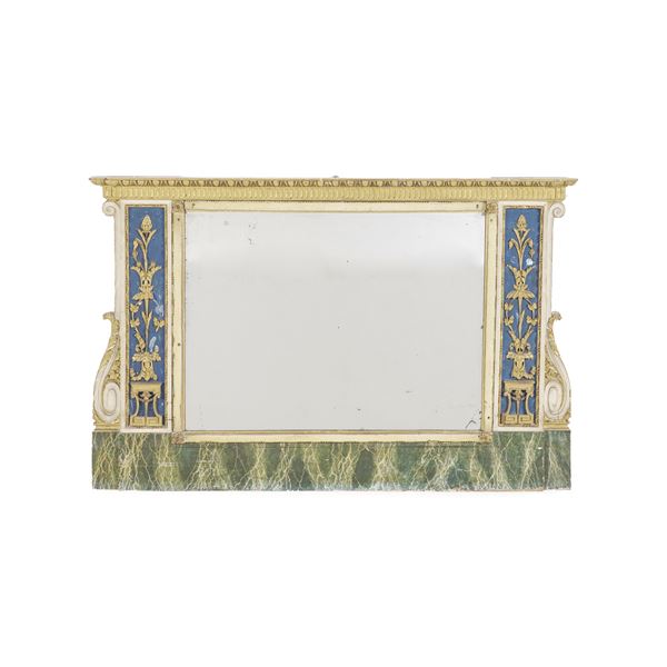 Caminiera in legno intagliato, dipinto e dorato, XIX secolo