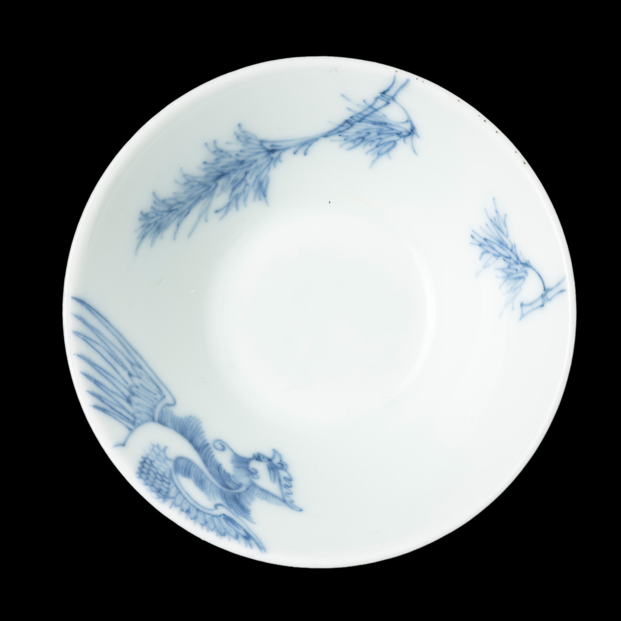 Cina, Coppa in porcellana bianca e blu con fenice e bambù (Dinastia Qing, XX secolo)