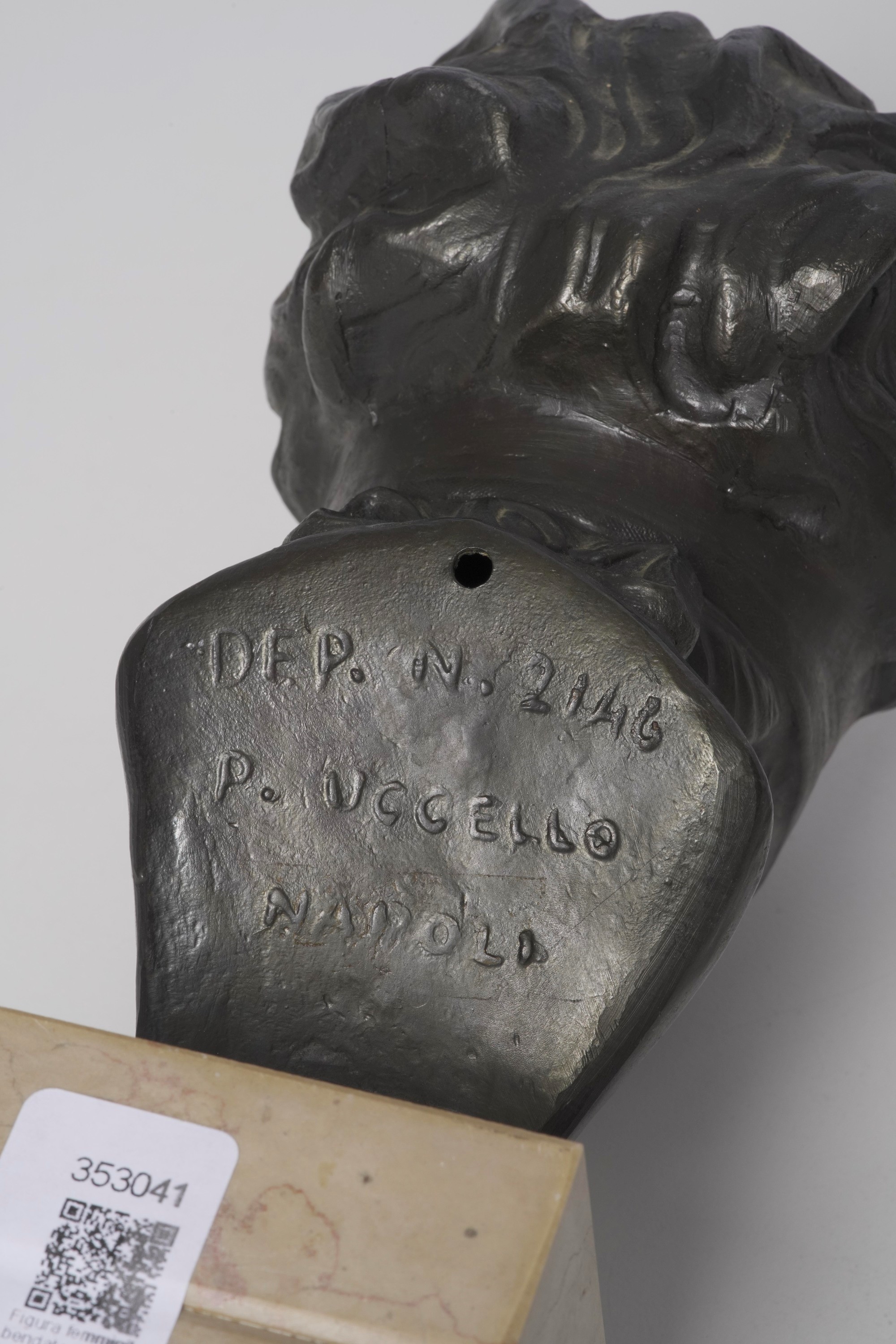 Fonditore del XX secolo, Dea Fortuna in bronzo patinato su base in marmo