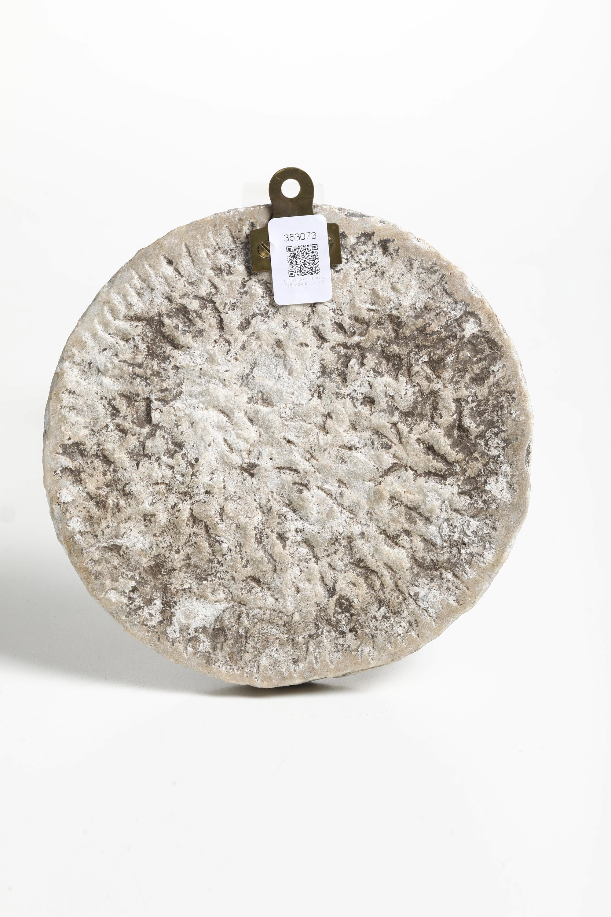 Scultore del XX secolo, Rilievo con profilo maschile, marmo