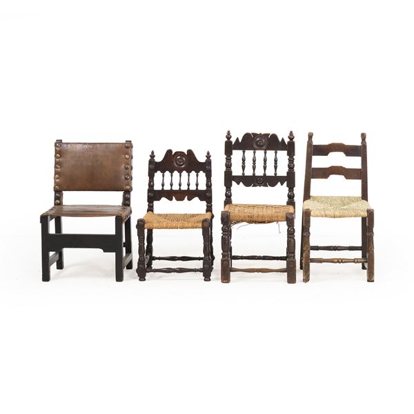 Quattro sedie di diversa foggia e dimensione. XVII-XIX secolo