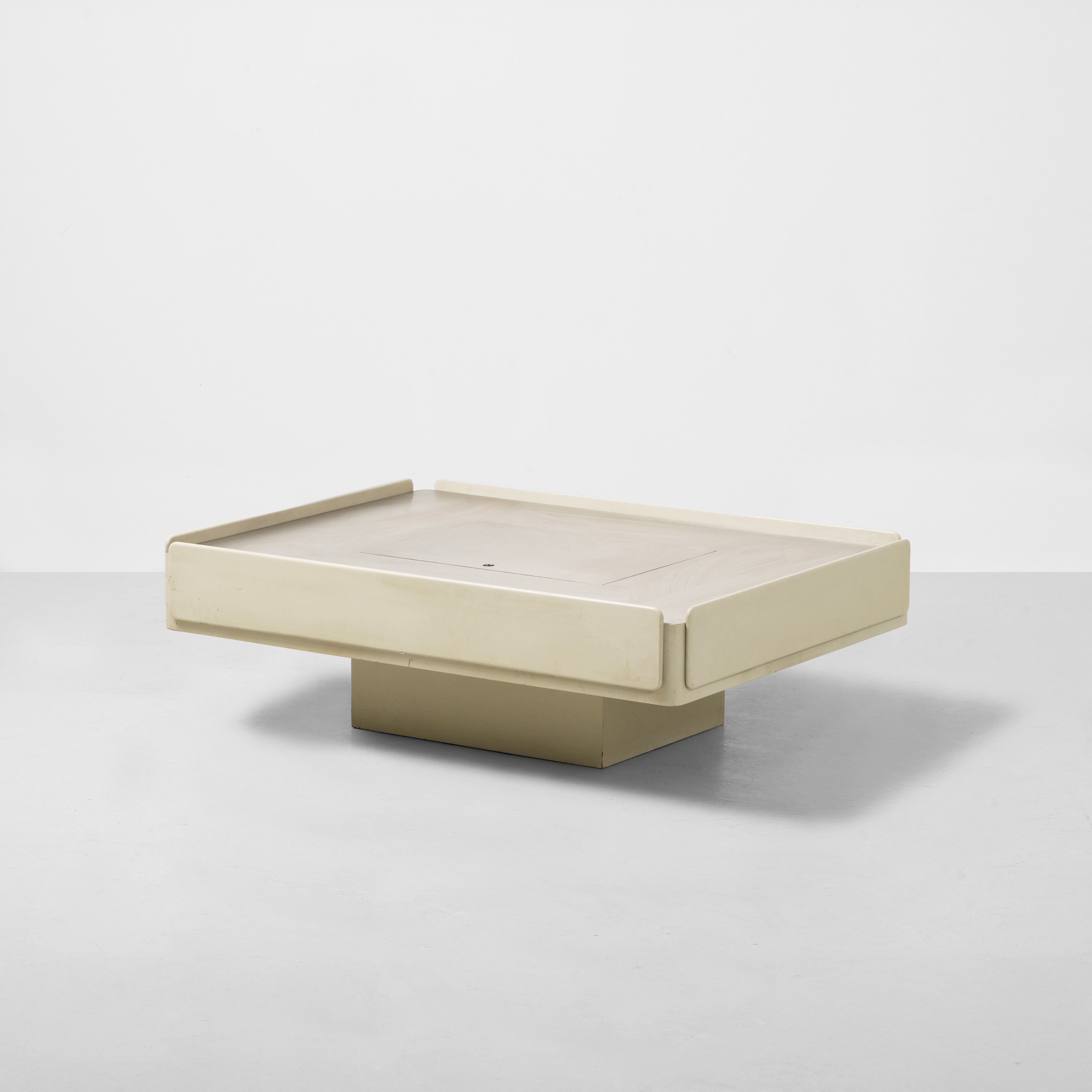 Vico Magistretti - Tavolo basso mod. Caori, 1962