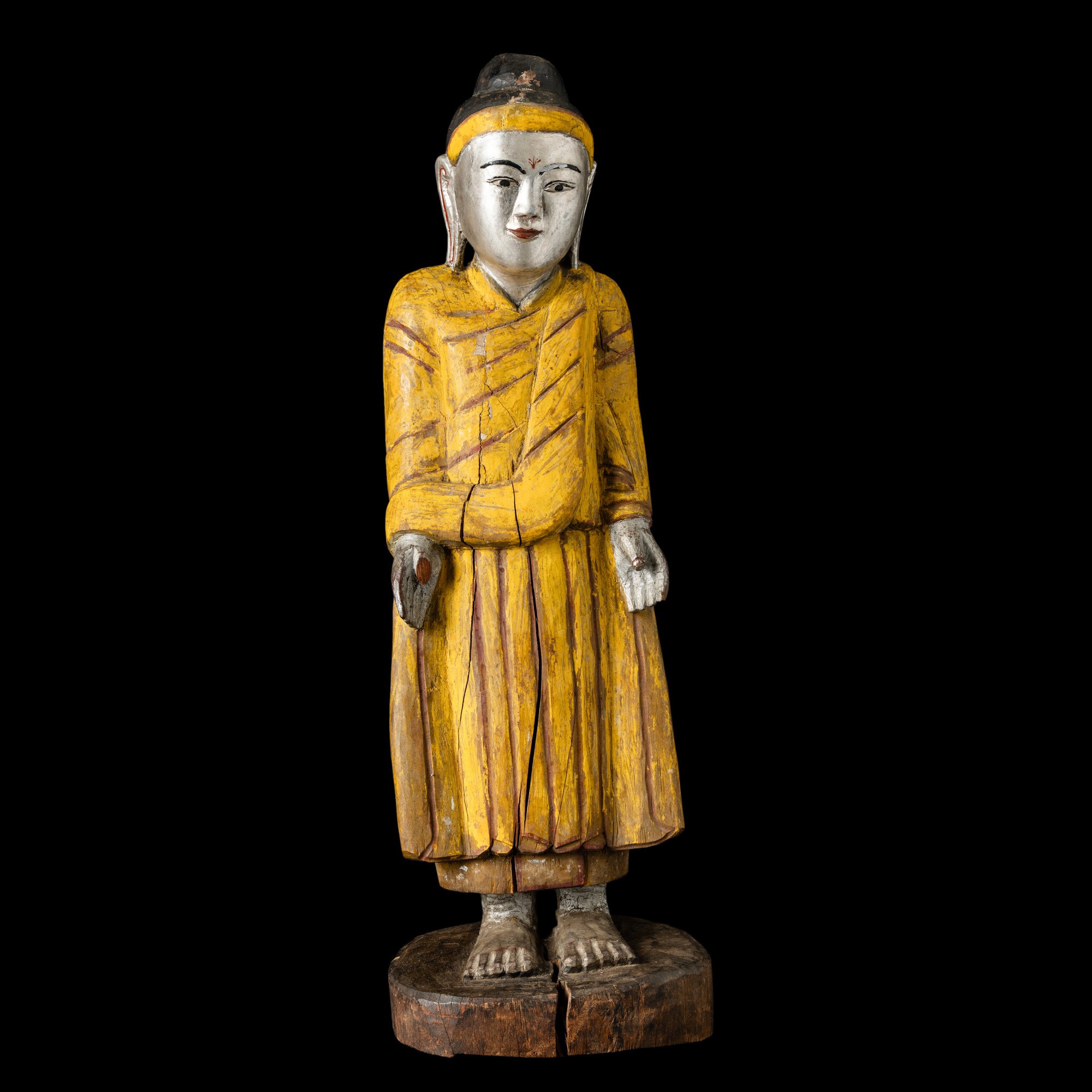 Figura di Buddha stante, scultura in legno dipinto, Birmania, XIX secolo