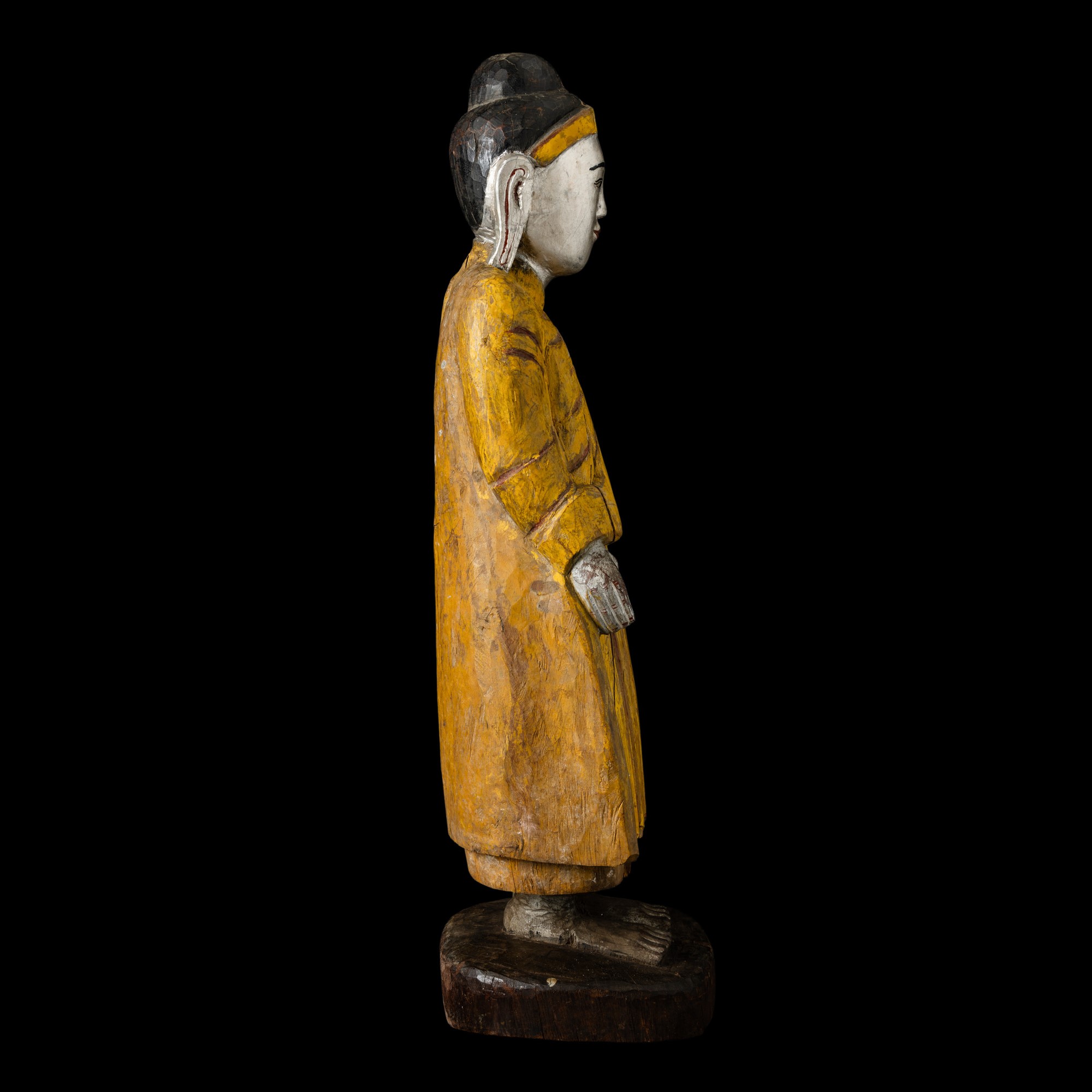 Figura di Buddha stante, scultura in legno dipinto, Birmania, XIX secolo