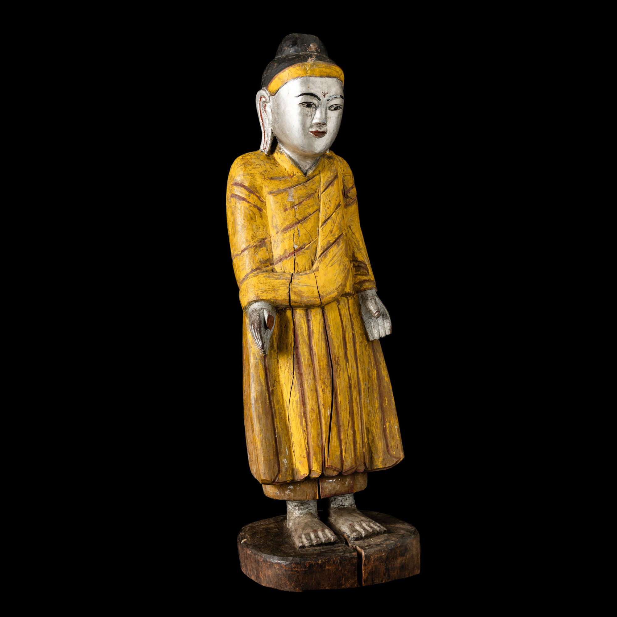 Figura di Buddha stante, scultura in legno dipinto, Birmania, XIX secolo
