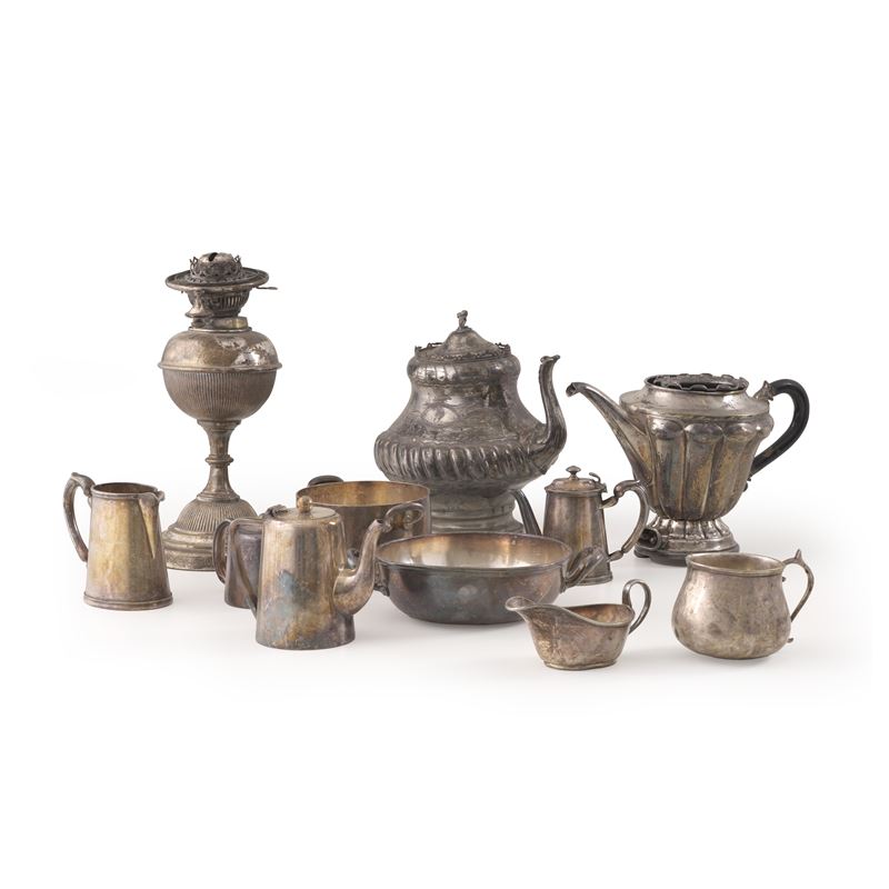 Lotto misto di oggetti in metallo argentato  - Auction Antiques - Cambi Casa d'Aste
