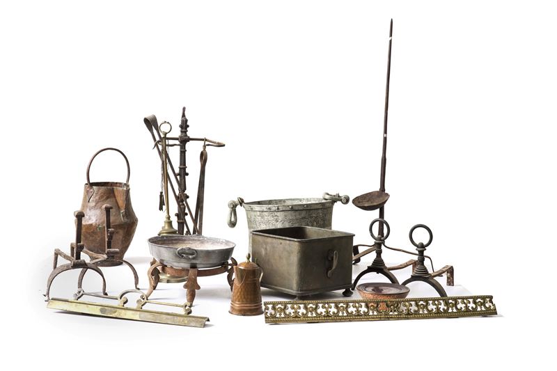 Lotto di vari oggetti in metallo e rame  - Auction Antiques - Cambi Casa d'Aste