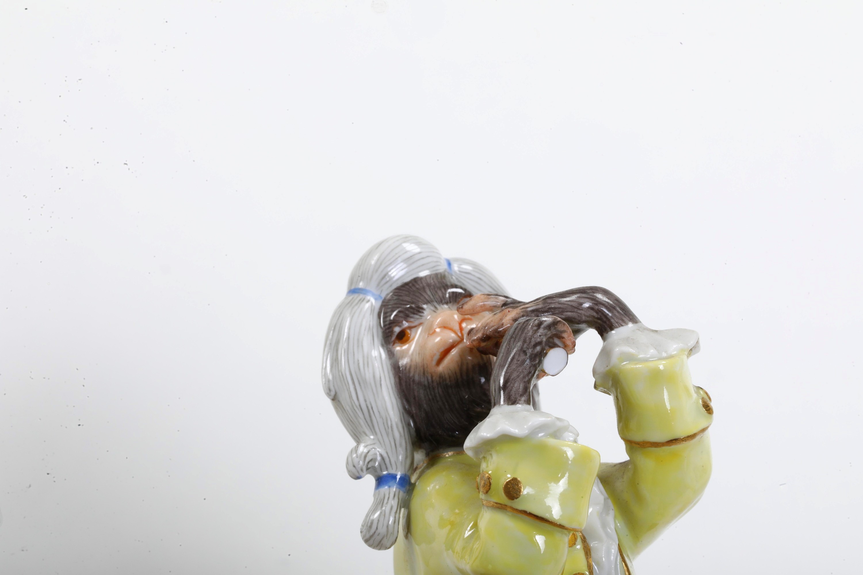 Meissen, Figurine di scimmiette musicanti, modelli di J.J. Kaendler, porcellana, XX secolo