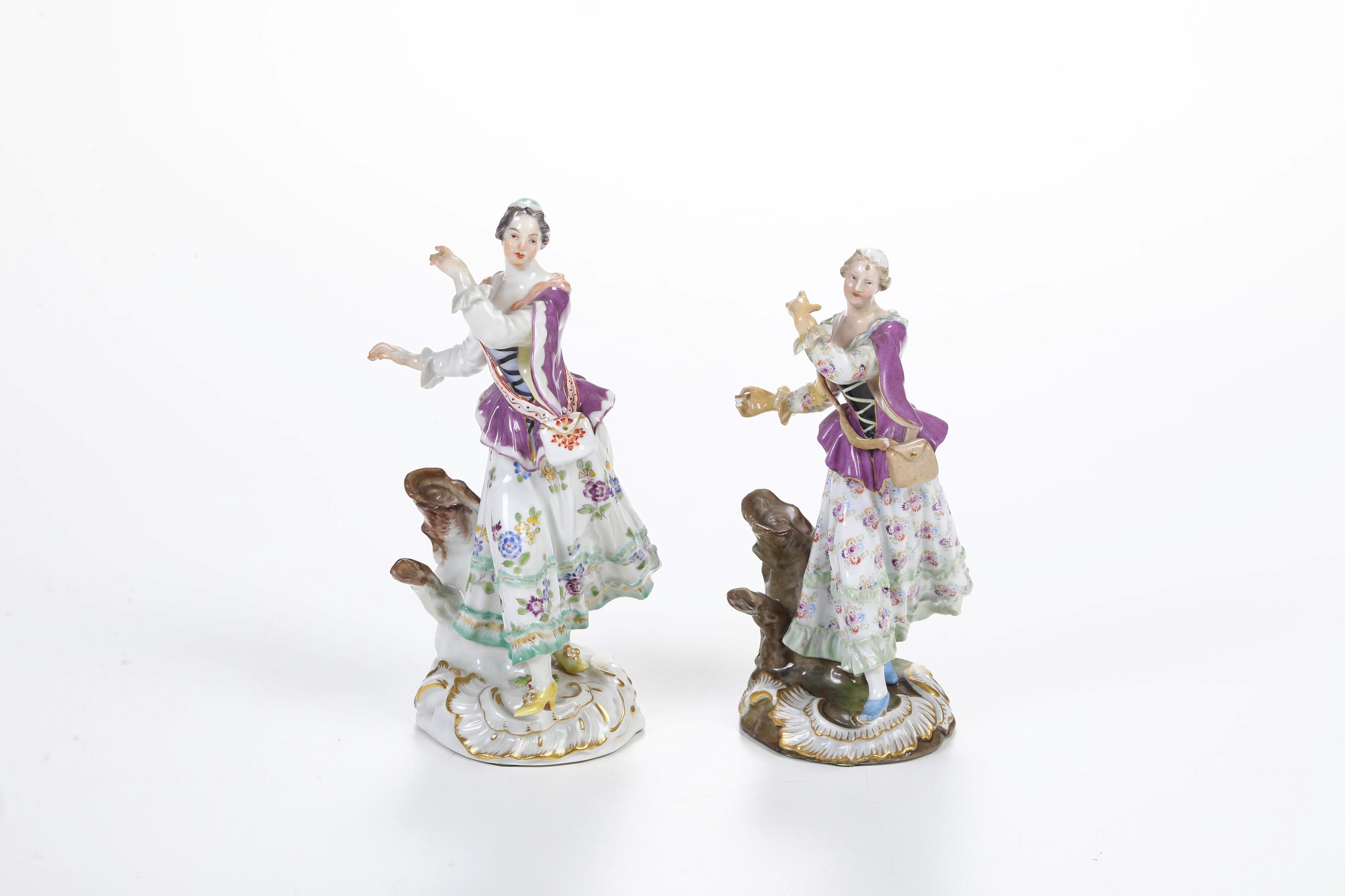 Due figurine di giovani danzanti. Meissen, 1900 circa e XX secolo.