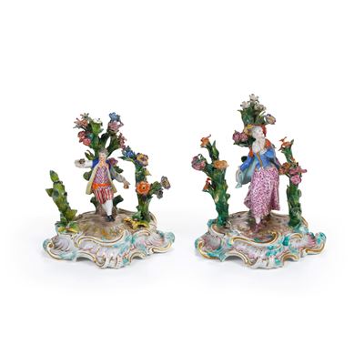 Meissen, Due figure su basi rocailles, porcellana, XIX secolo