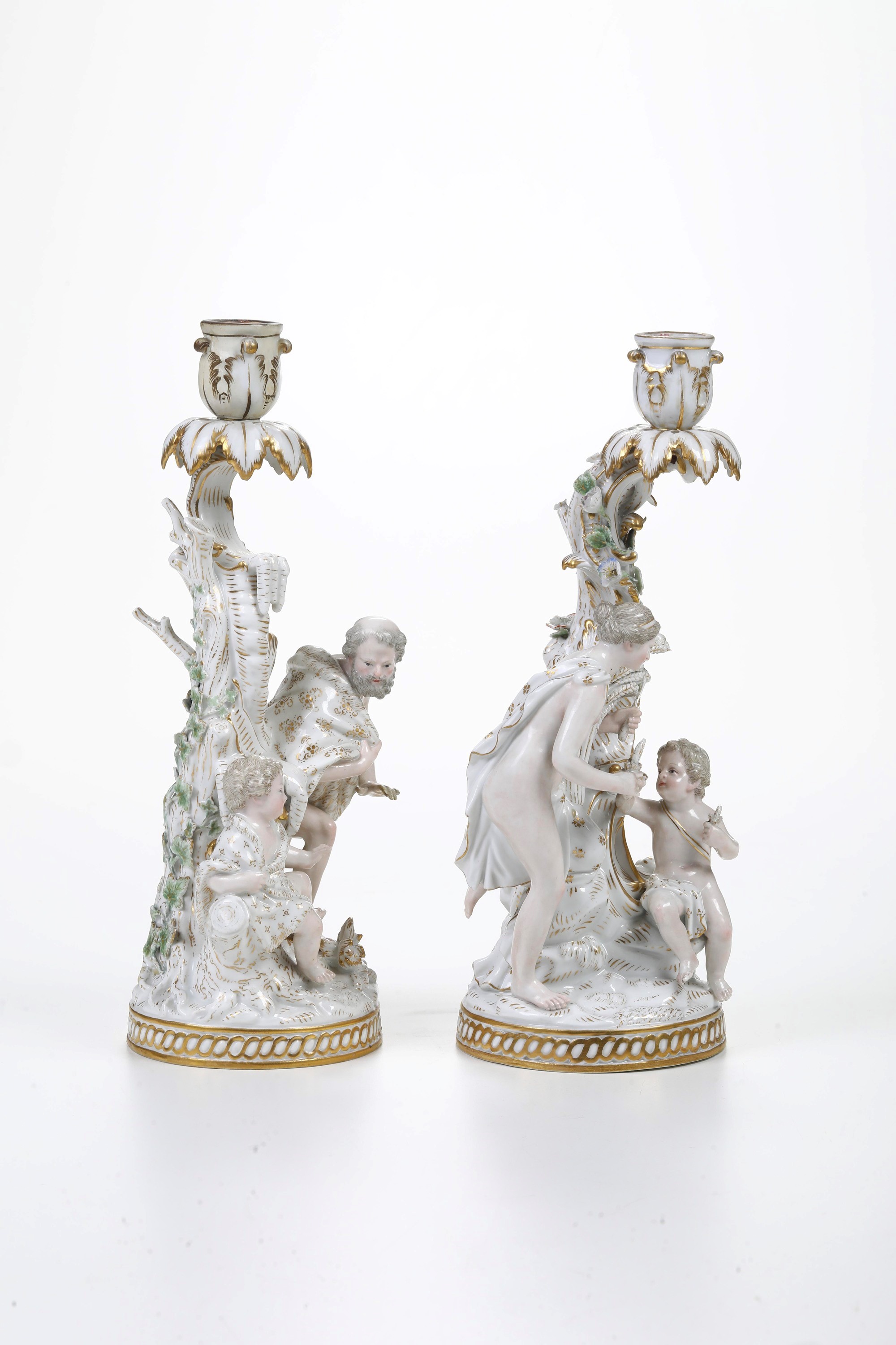 Meissen, Coppia di candelieri con Allegoria dell’estate e dell’inverno, porcellana