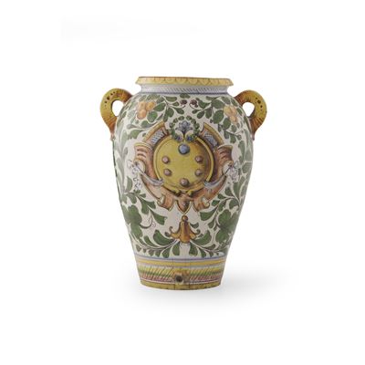 Vaso biansato in maiolica, decorazione floreale e stemma mediceo, XX secolo