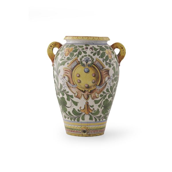 Vaso biansato in maiolica. XX secolo