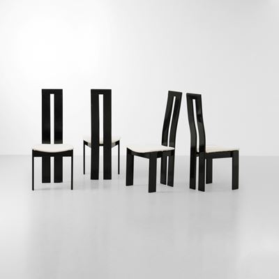 Quattro sedie in legno laccato e tessuto, stile industriale (produzione italiana, ca. 1970)