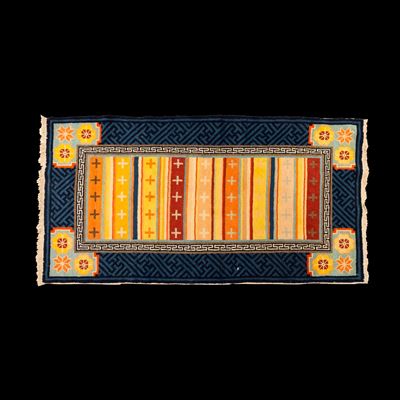 Tappeto, decori geometrici su fondo blu, Tibet, XIX secolo