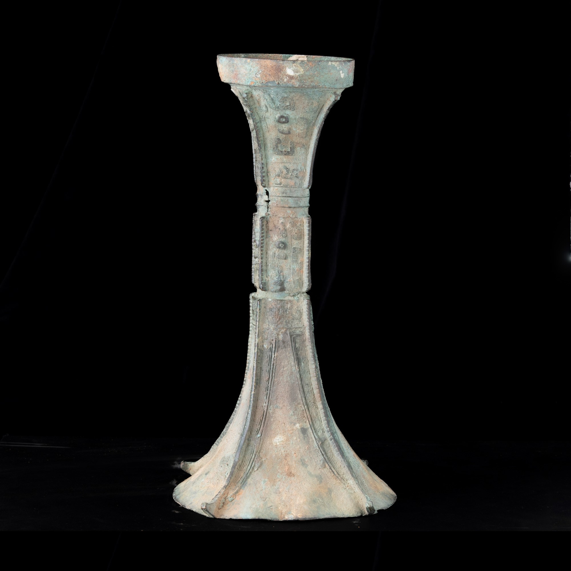 Vaso Gu in bronzo in stile arcaico, Cina, XX secolo
