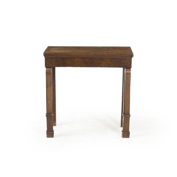 Tavolino-console da lavoro. XIX secolo