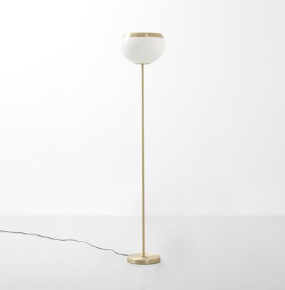 Lampada da terra in ottone con diffusore in perspex, Italia, circa 1970