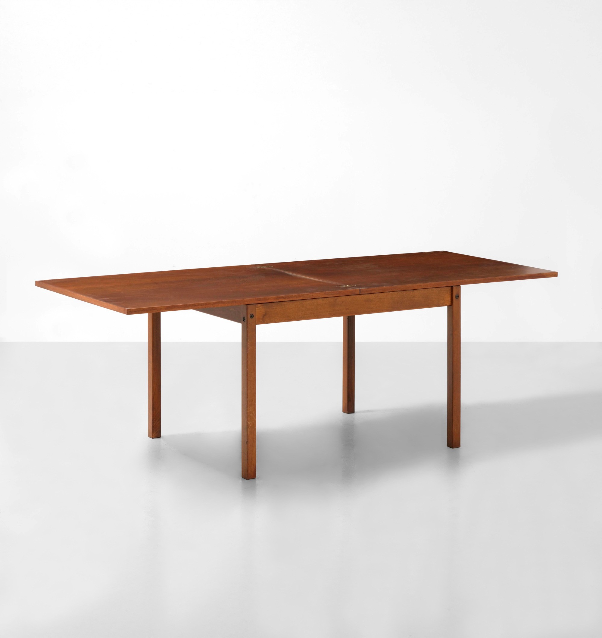 Tavolo allungabile, struttura in legno, produzione italiana (circa 1960)
