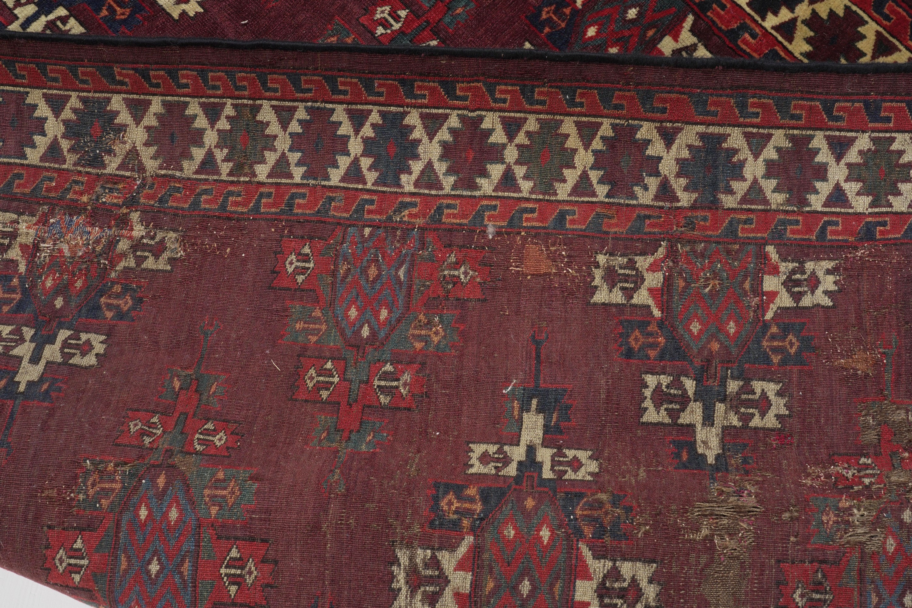 Tappeto Yomut, Turkestan, fine XIX - inizio XX secolo, cm 145 x 287
