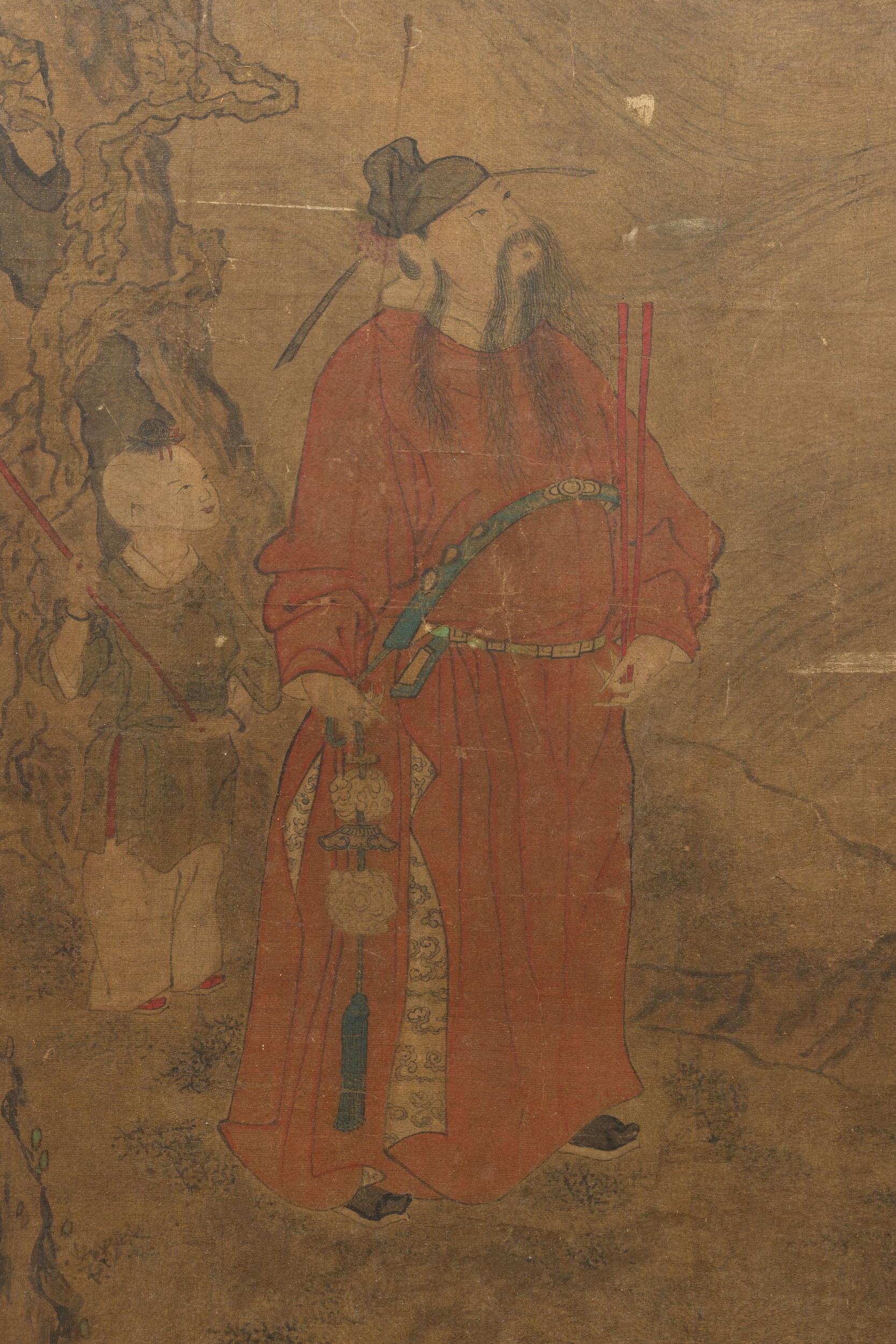 Cina, Dinastia Qing (epoca Qianlong), Dignitario con bambino, dipinto su carta e supporto in seta...