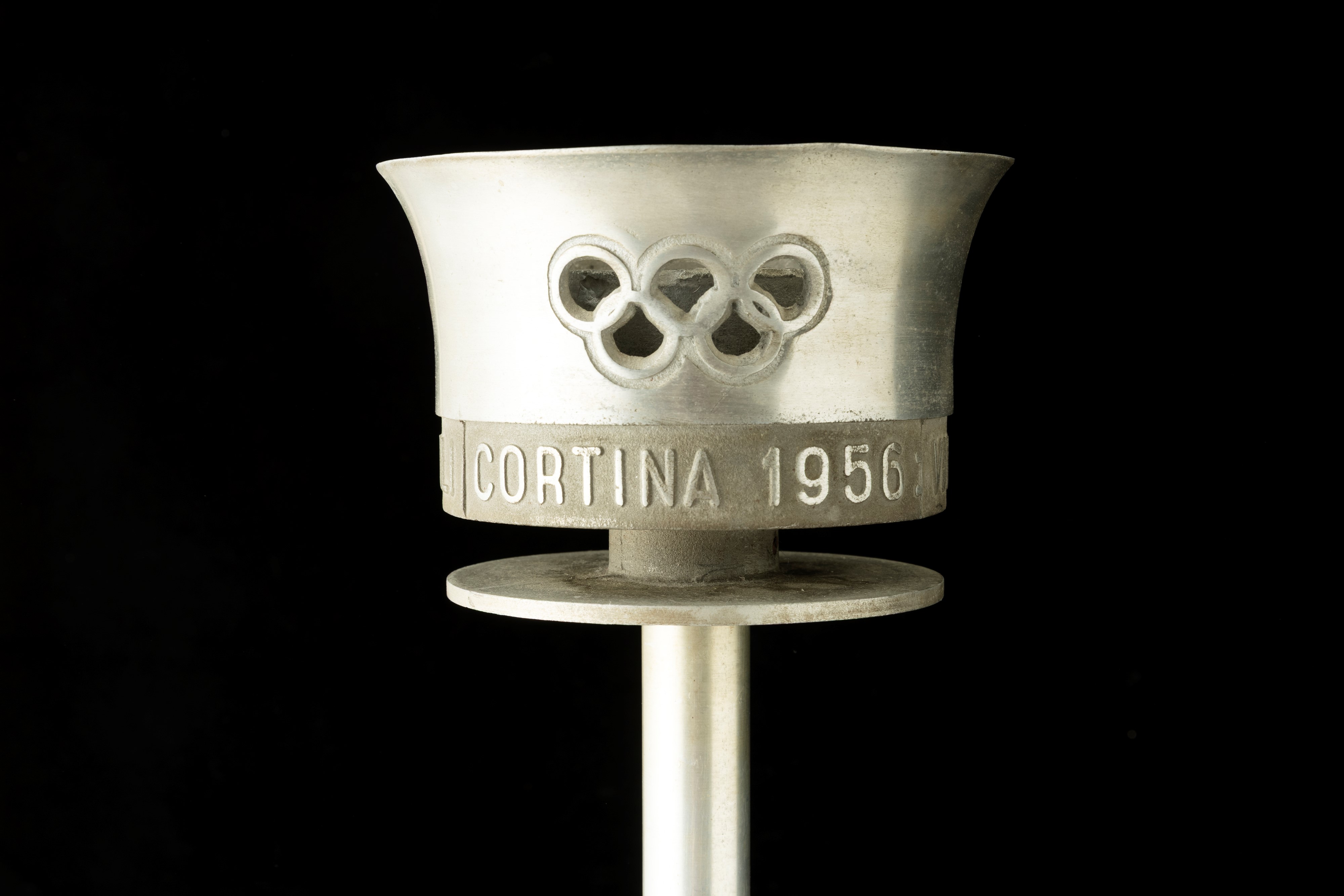 Ralph Lavers, Torcia dei Giochi Olimpici Invernali, Cortina d’Ampezzo 1956, lega di alluminio