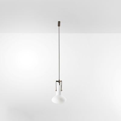 Lampada a sospensione in ottone e vetro opalino