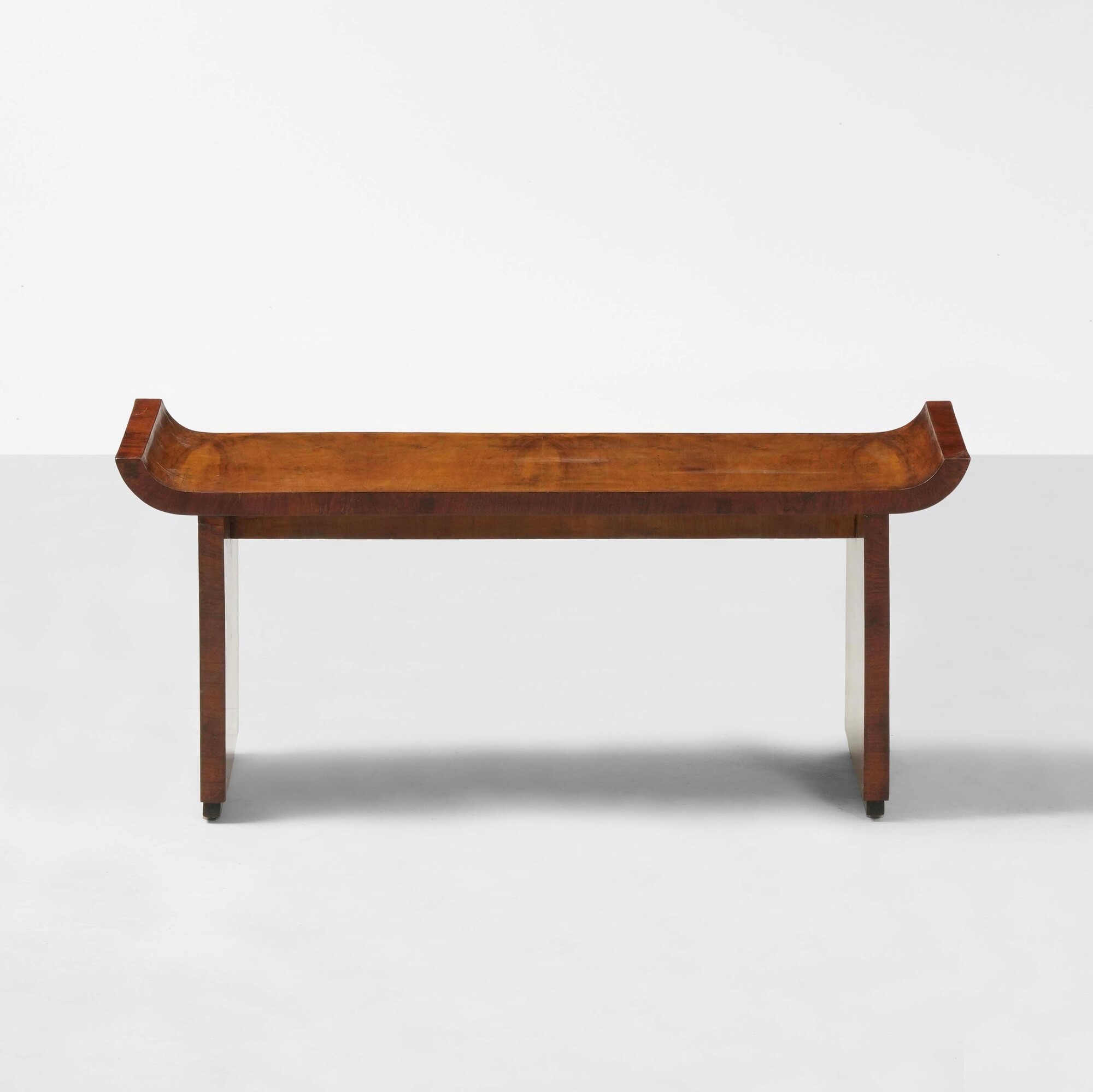 Prod. Italia (1930 ca.), Panca in legno e legno impiallacciato