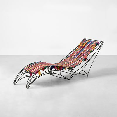 Chaise longue in metallo e stoffa