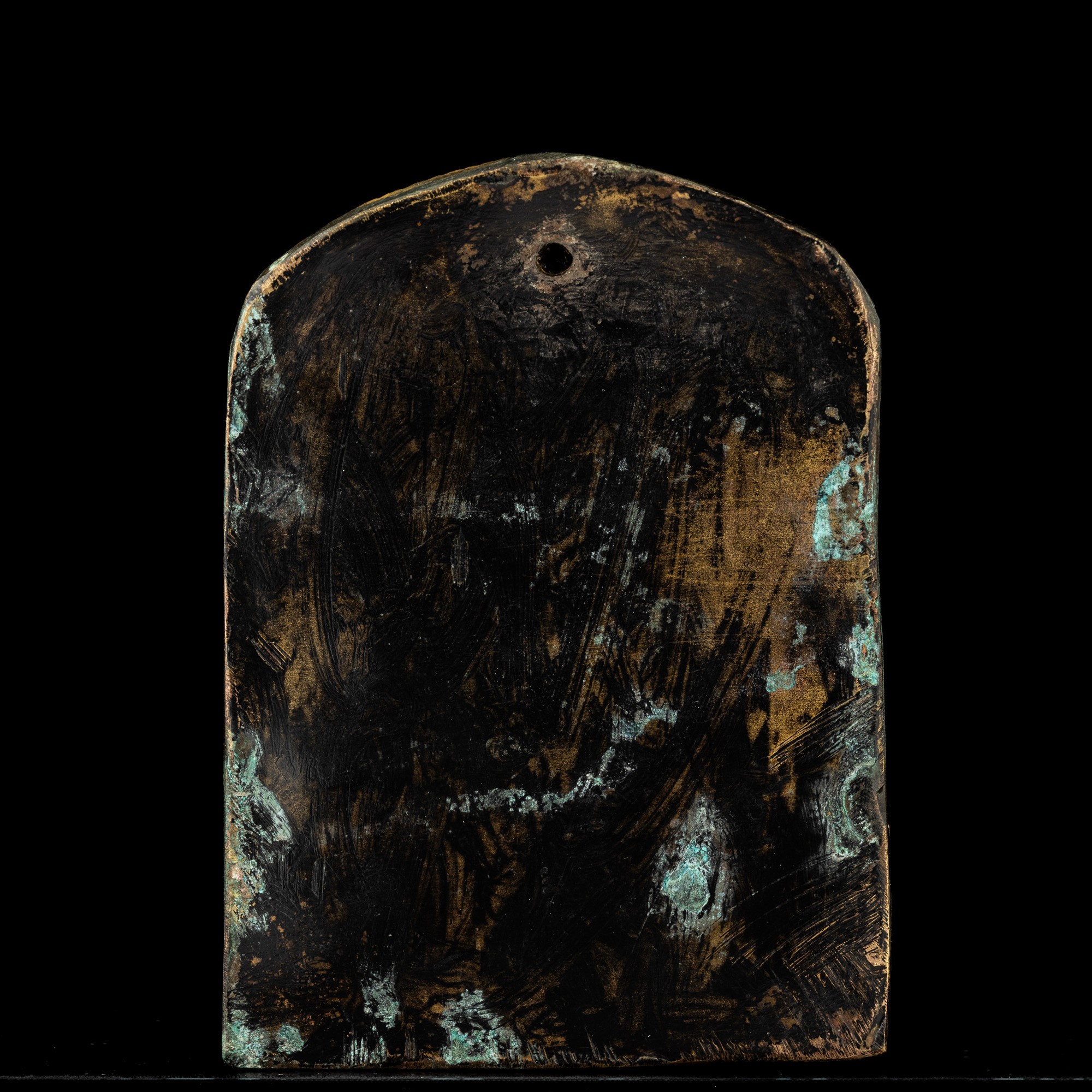 Placca votiva in rame sbalzato dorato raffigurante Tara con divinità a rilievo, Nepal, XVI secolo