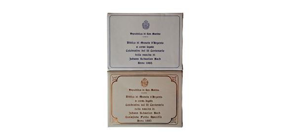 San Marino 1985: 2 dittici celebrativi del III centenario della nascita di Johan Sebastian Bach, contenente quattro monete, di cui 2 FdC e 2 Fondo Specchio in argento (3 X 500 + 4 X 1.000 Lire).