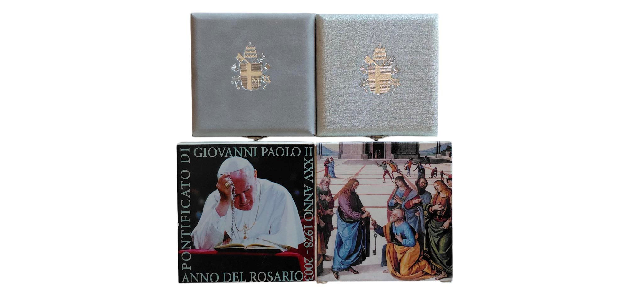 Vaticano 2003: 2 cofanetti celebrativi da 5 + 10 Euro in argento Fondo Specchio.