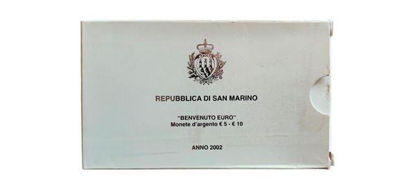 San Marino 2002: dittico celebrativo contenente 2 monete da 5 + 10 Euro Fondo Specchio in argento.