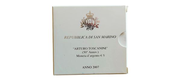 San Marino 2007: moneta celebrativa da 5 Euro Fondo Specchio in argento.