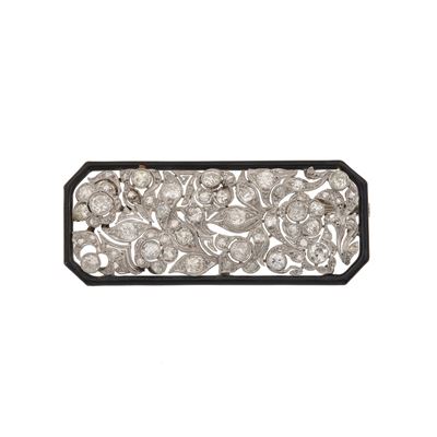 Spilla con Diamanti di Vecchio Taglio e Smalto Nero