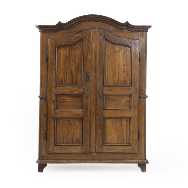 Armadio in legno. XVIII-XIX secolo