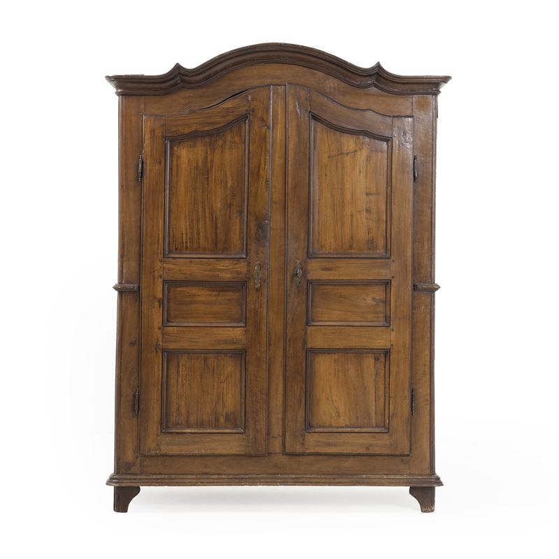 Armadio in legno. XVIII-XIX secolo  - Asta Antiquariato - Cambi Casa d'Aste