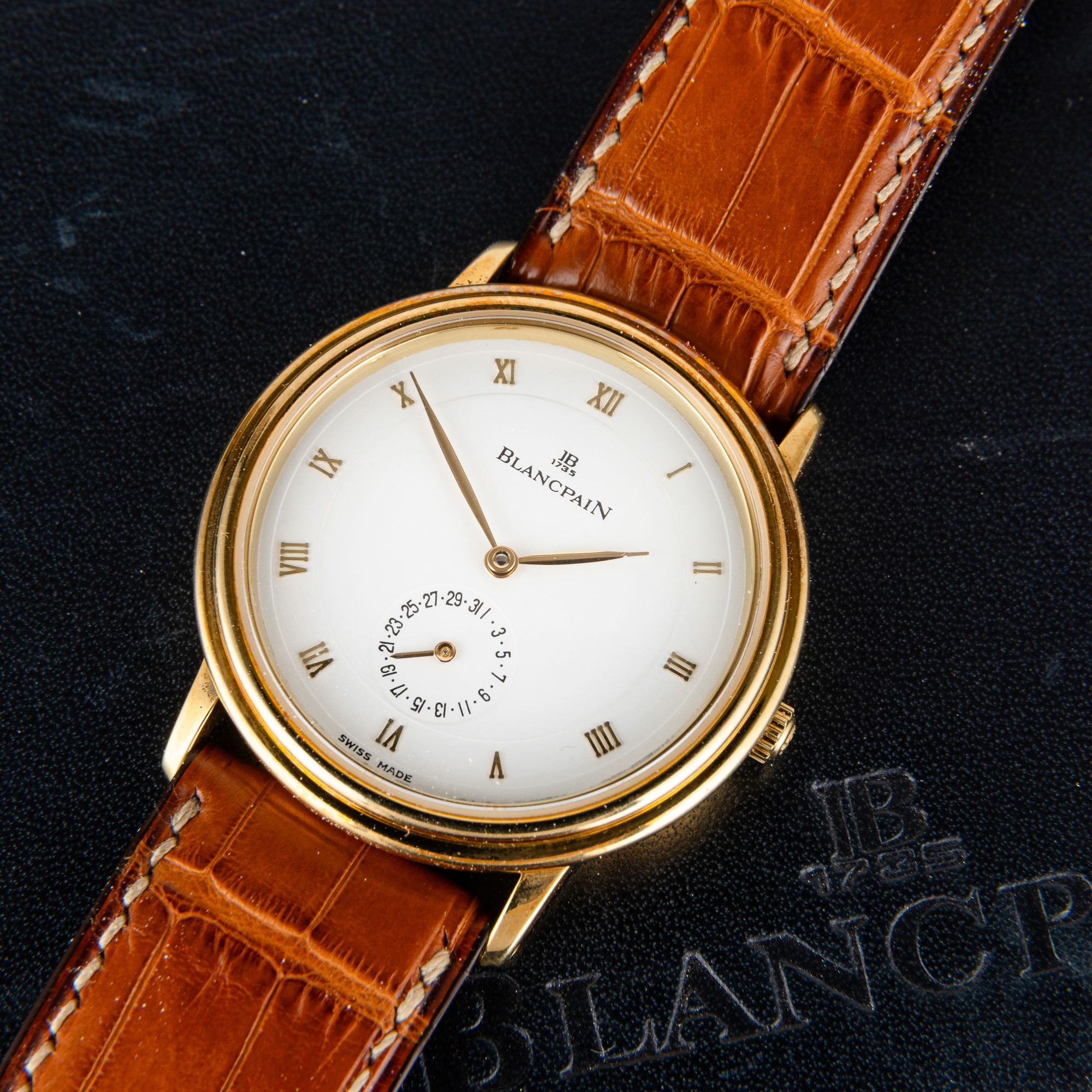 Blancpain - Villeret ref. 4795 in oro giallo 18k con fondello a vista, quadrante bianco e datario...