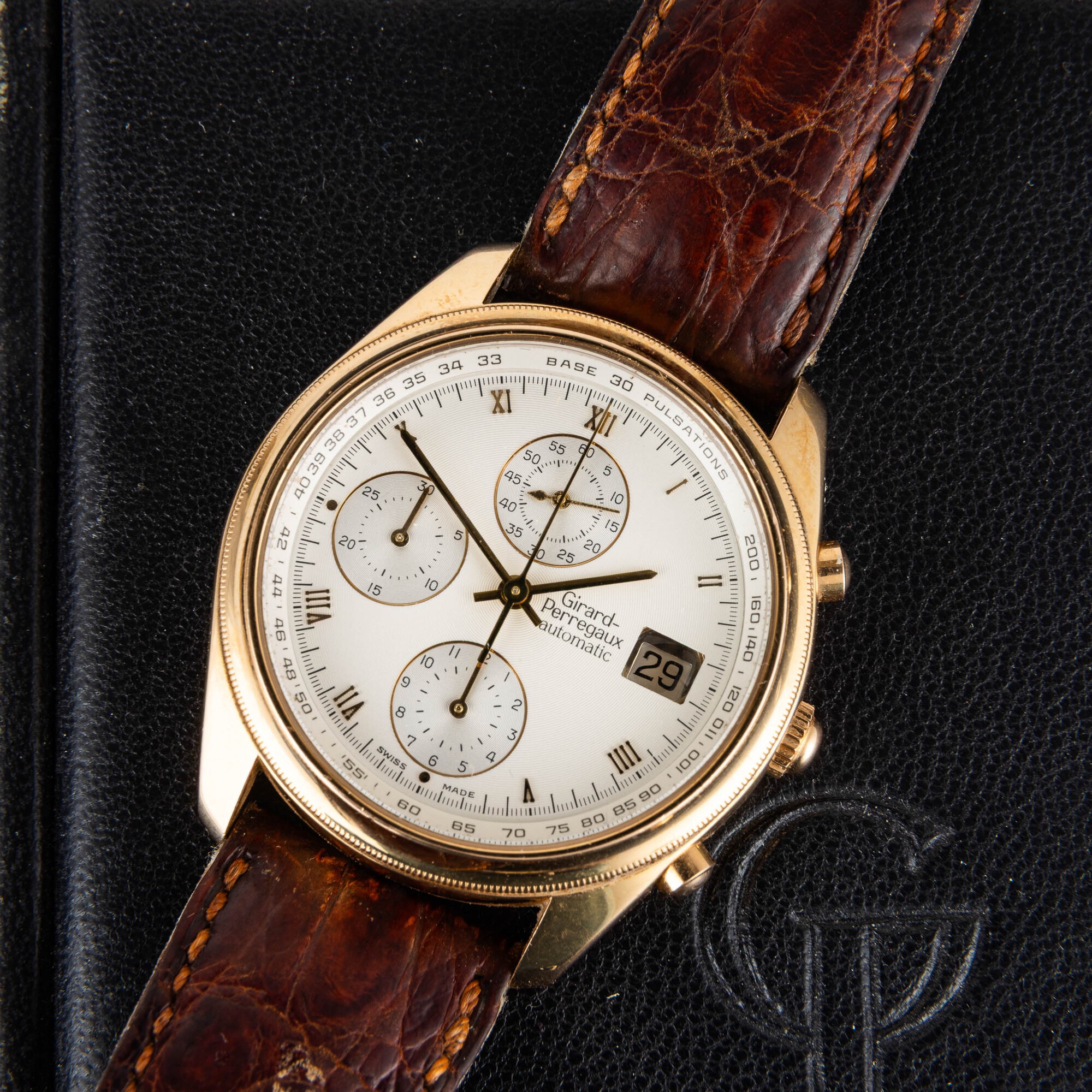 Girard - Perregaux - Girard-Perregaux, Chronograph Olimpico ref. GP 4900/4910 in oro giallo 18k