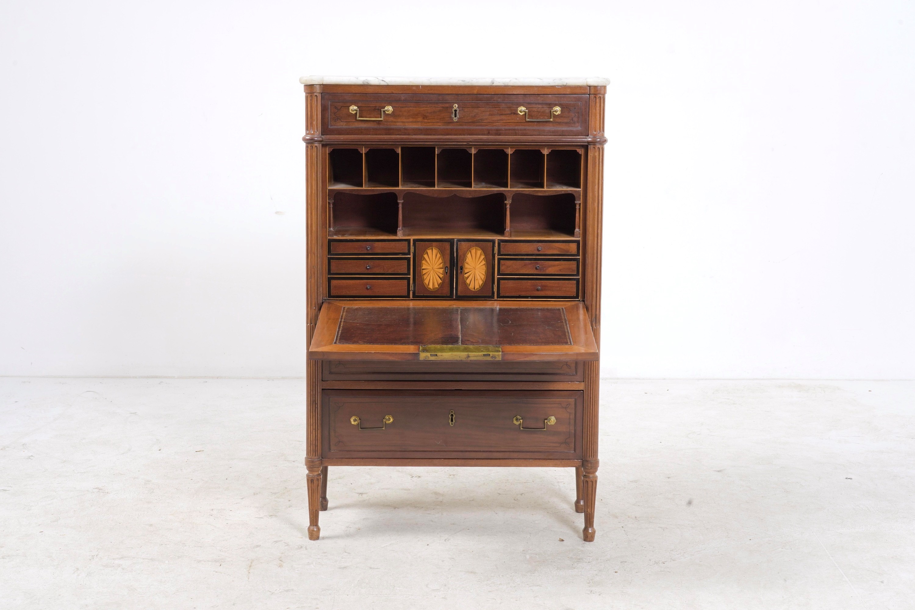 Secretaire, XIX-XX secolo, in legno con piano in marmo