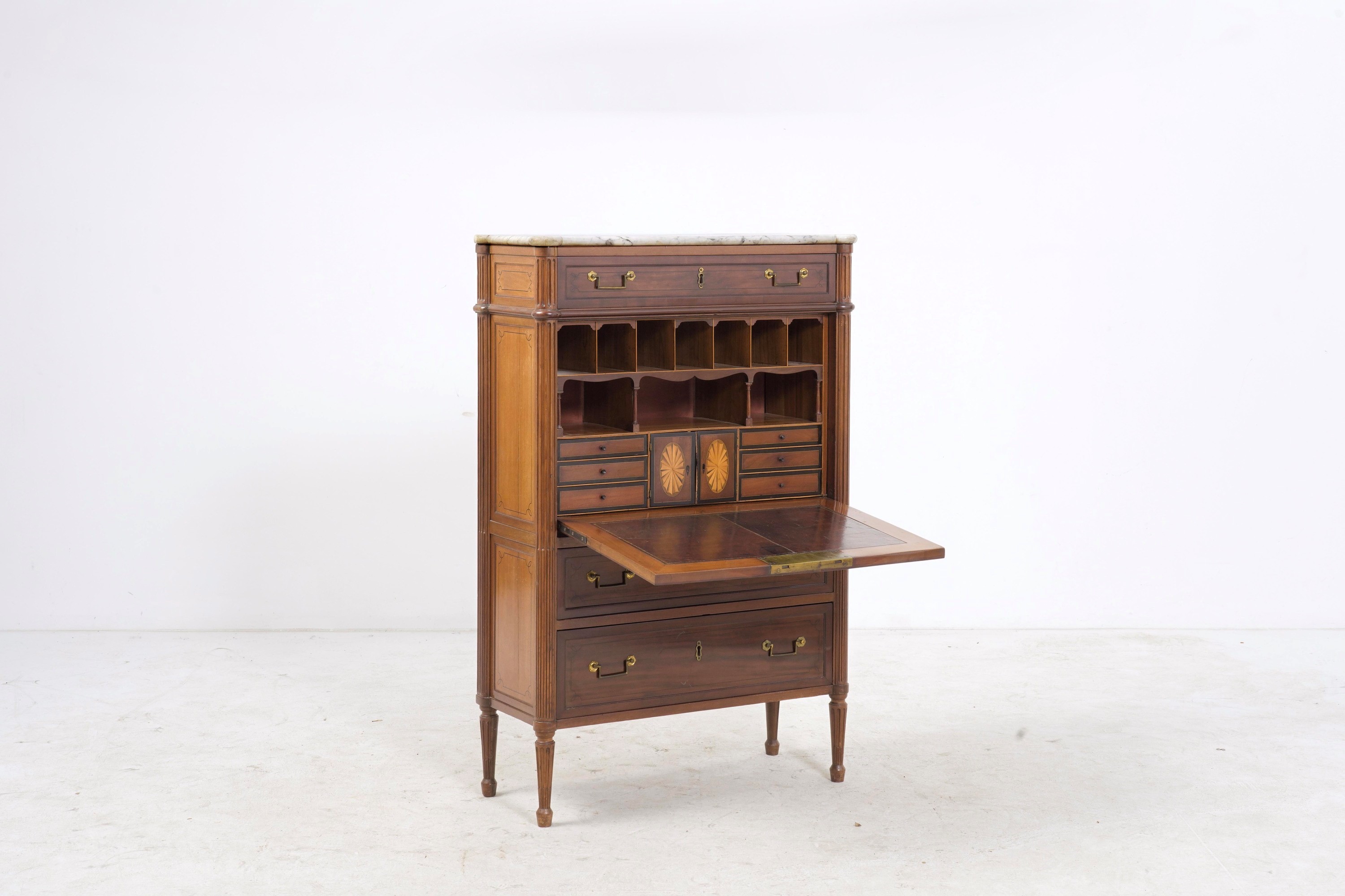 Secretaire, XIX-XX secolo, in legno con piano in marmo