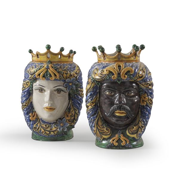 Due teste di moro siciliane in ceramica invetriata