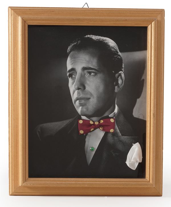 Fotografia di Hunprey Bogart con applicazioni in tessuto